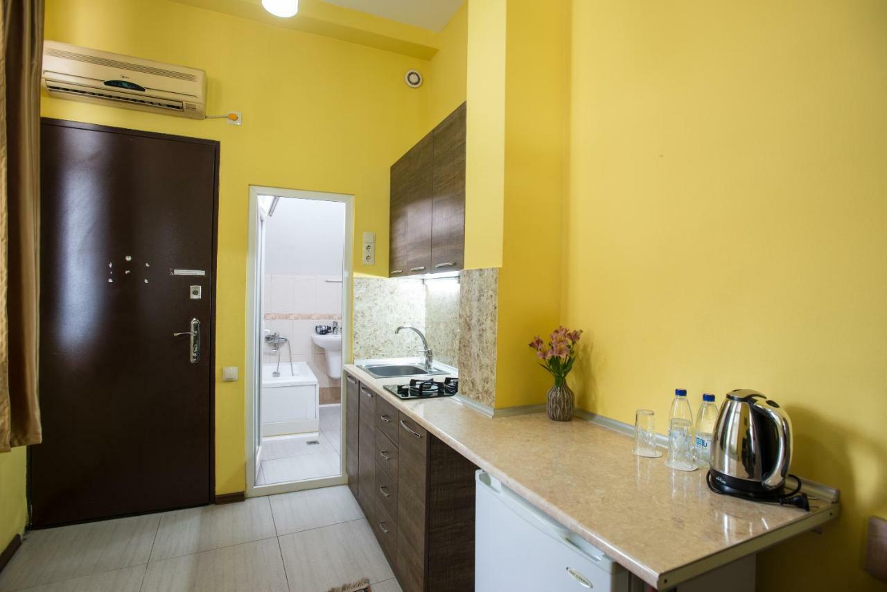 טביליסי Accent Hotel מראה חיצוני תמונה