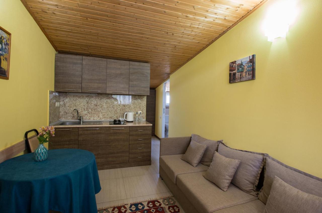 טביליסי Accent Hotel מראה חיצוני תמונה